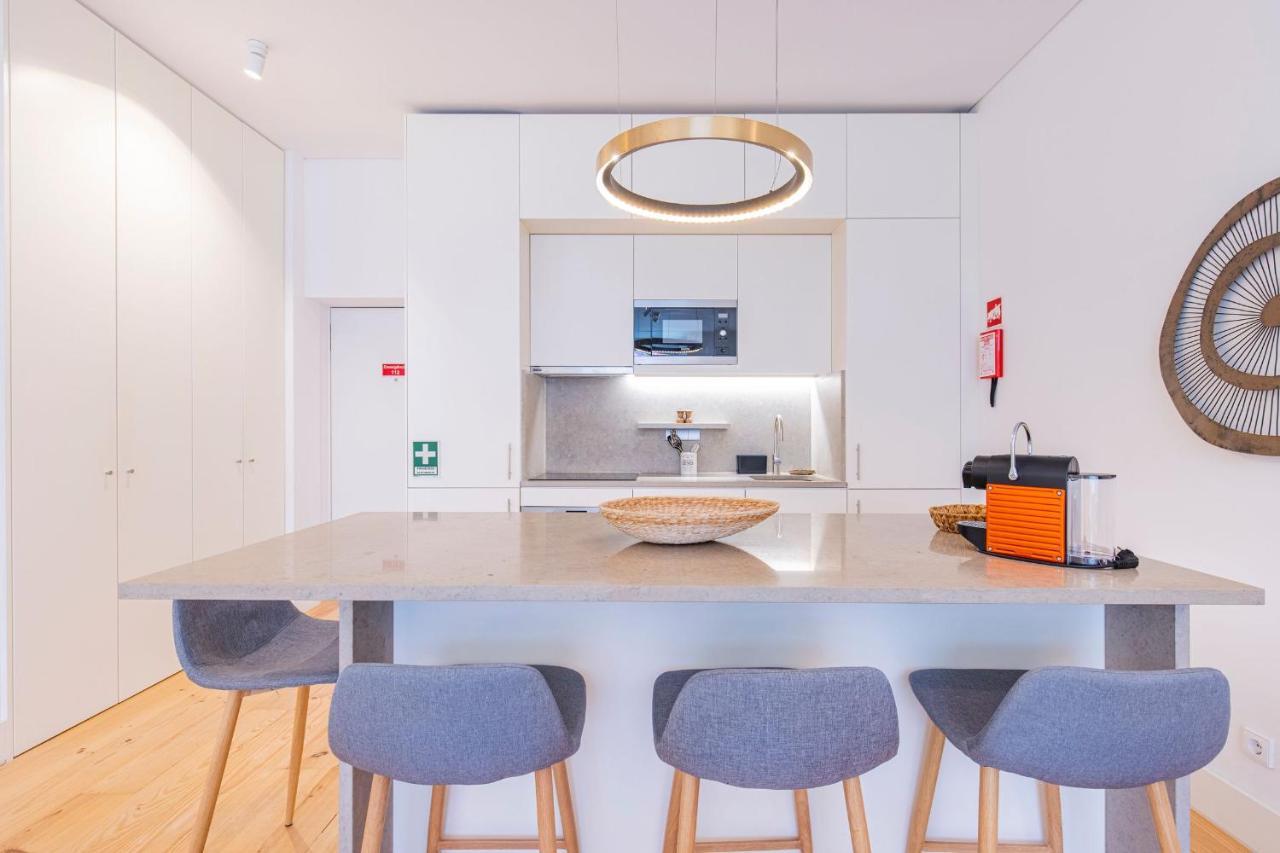 Modern Rustic Flat In Santos By Lovelystay Lisbon Exterior photo